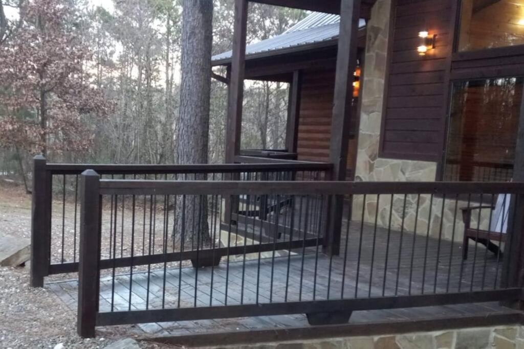 Iron Horse Lodge Sleeps 18, Games, Fire Pit, Hot Tub, Ev, More Broken Bow Eksteriør billede