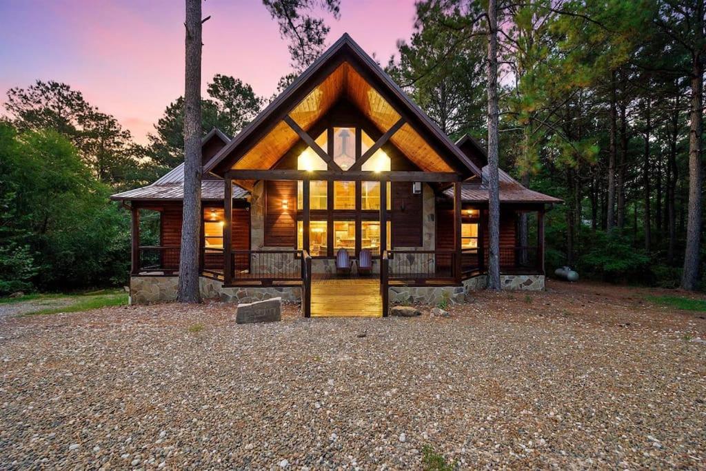 Iron Horse Lodge Sleeps 18, Games, Fire Pit, Hot Tub, Ev, More Broken Bow Eksteriør billede